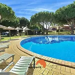 #273 2br Bicos Location 알부페이라